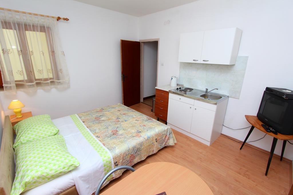 Apartments Antolovic Rovinj Habitación foto